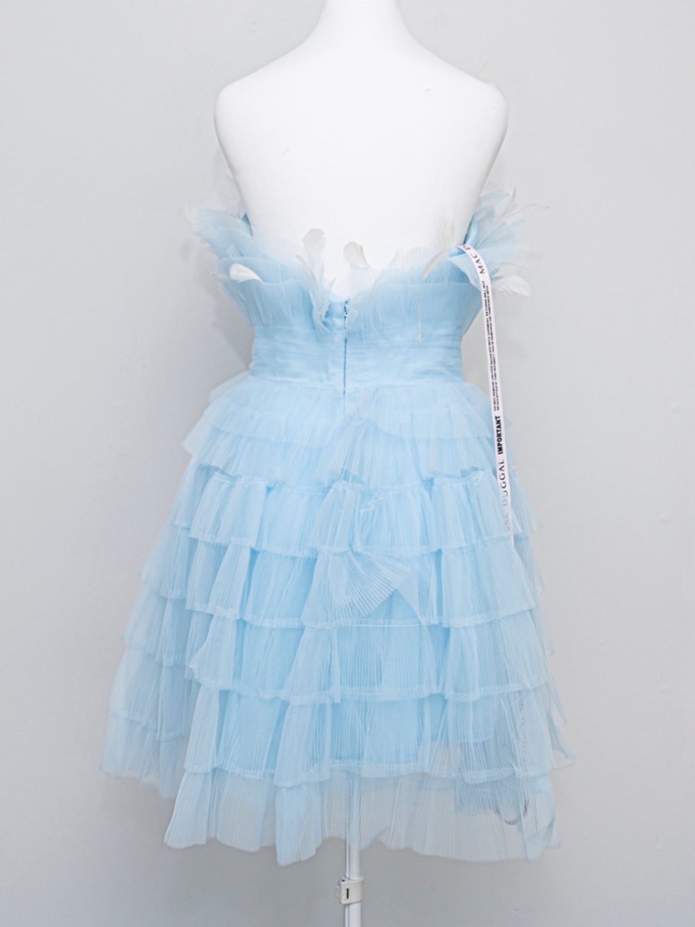 Mac Duggal - Feather Appliqué Tiered Tulle Cocktail Dress - Picture 3 of 11